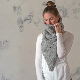 DEFIANCE : Women's Triangle Cowl Knitting Pattern DEFIANCE : Women's Triangle Cowl Knitting Pattern