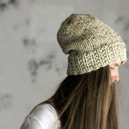 ONENESS : Women's Slouchy Hat Knitting Pattern ONENESS : Women's Slouchy Hat Knitting Pattern