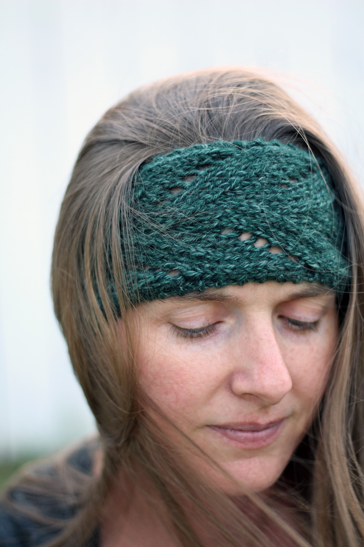 Modified Cup Cozy Pattern into a Headband {I couldn’t help it!}