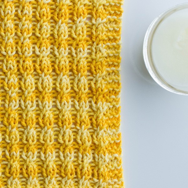 https://www.bromefields.com/wp-content/uploads/2018/12/sprightly-dishcloth-knitting-pattern-yellow-2-2-600.jpg