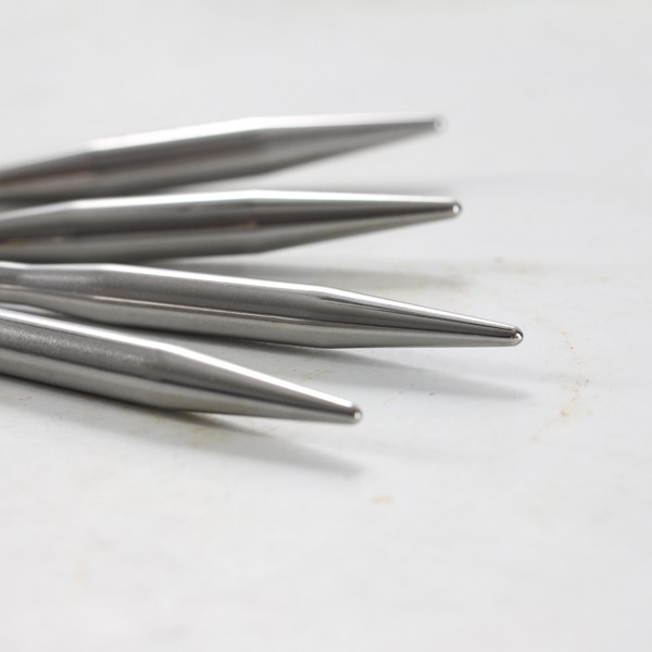 closeup of interchangeable needle tips