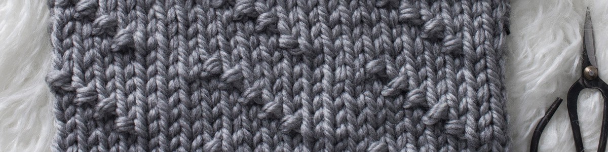 Broken Diagonal Seed Knit Stitch : Day 15 of the 21 Days of Beginner Knit Stitches : Brome Fields : #21daysofbeginnerknitstitches