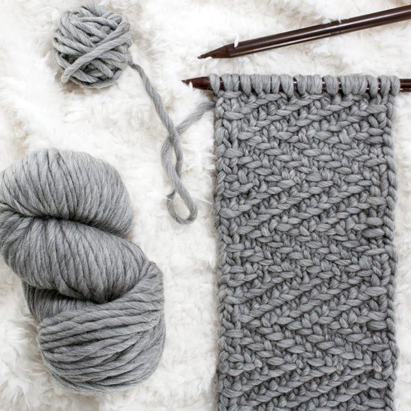 Pattern knitting a scarf