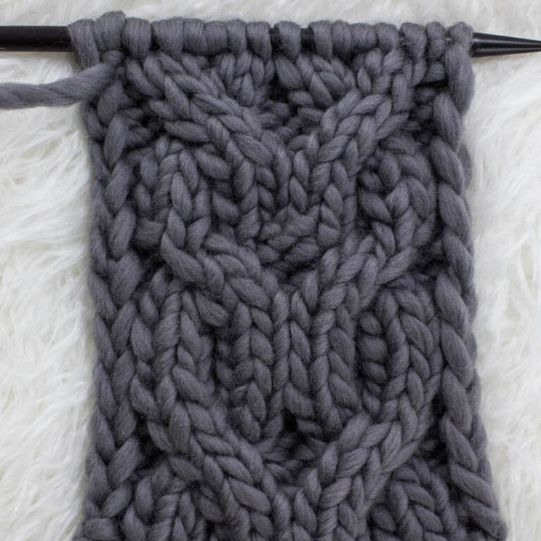 Double-O Cable Knitting Stitch Pattern