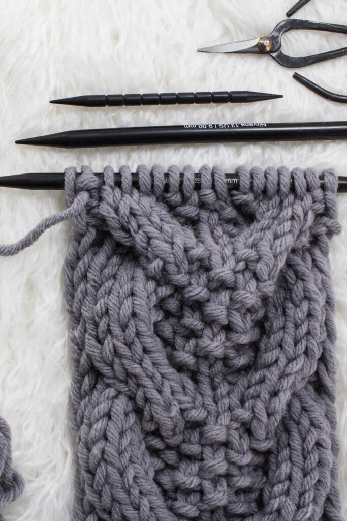 swatch of seed stitch cable knit stitch
