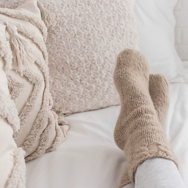 Snowy Day Cable Sock Knitting Pattern - Image 3