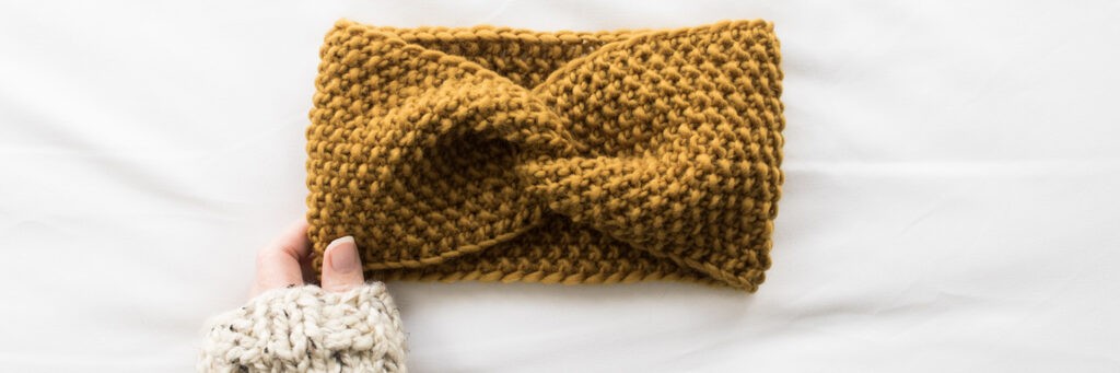 A free headband knitting pattern: Stirnband 1 [reversible + video