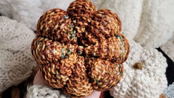 mini knitted pumpkin