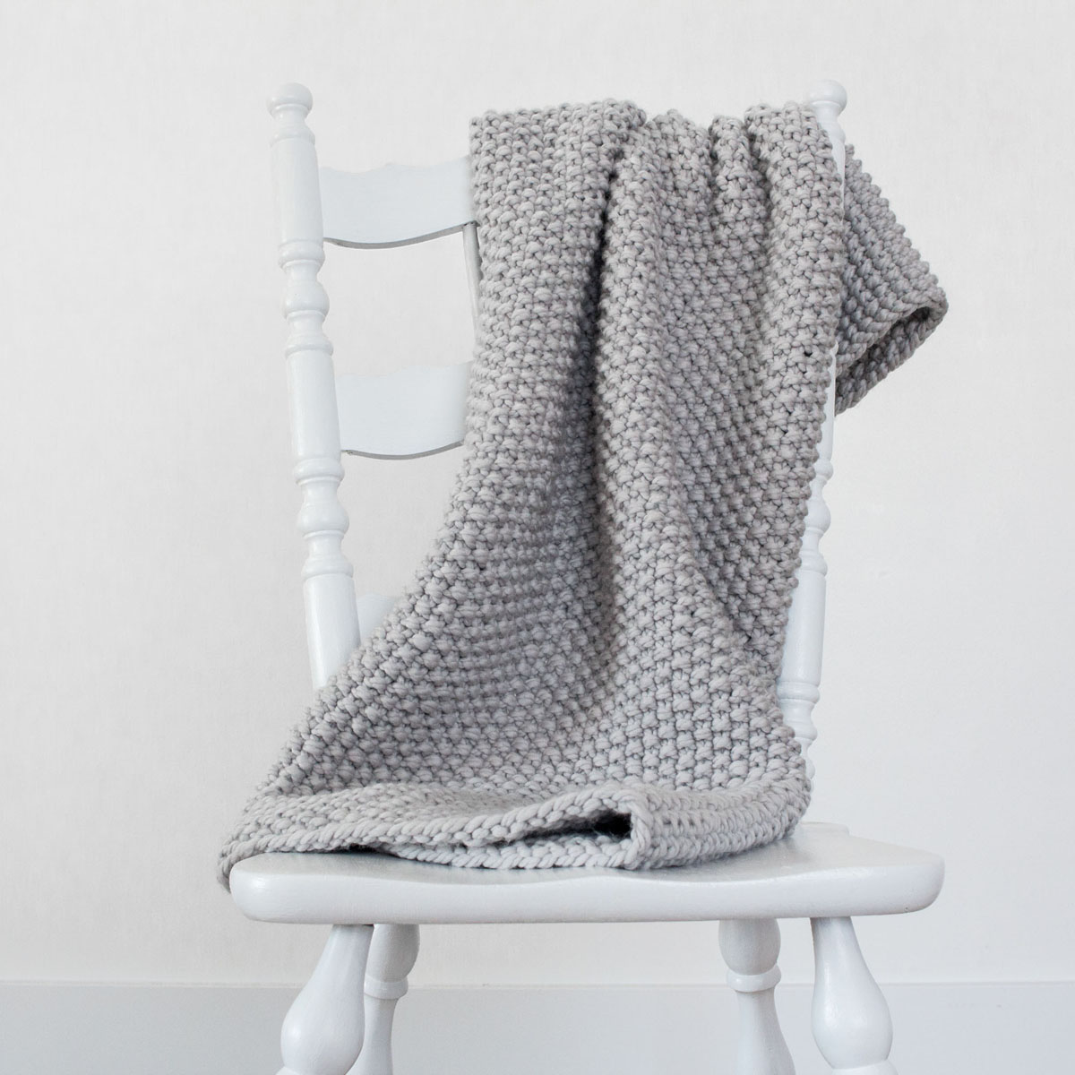 Bernat Extra Thick Seed Stitch Knit Blanket​ Pattern