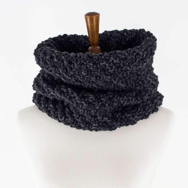 Moss Stitch Cowl on a dress form