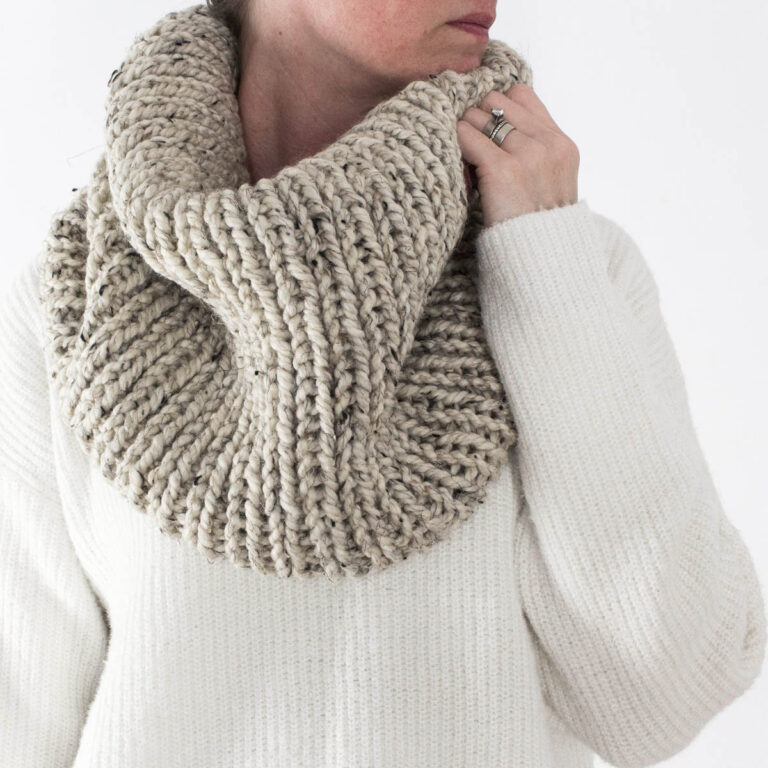 Easy Cowl Knitting Pattern