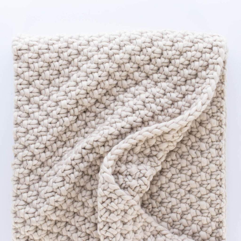 pic of a overnight chunky throw blanket