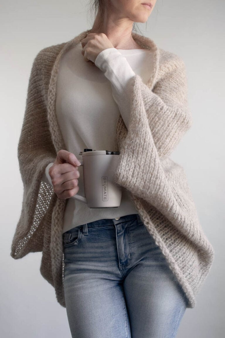 Cozy Sweater Scarf with Sleeves : Free Knitting Pattern